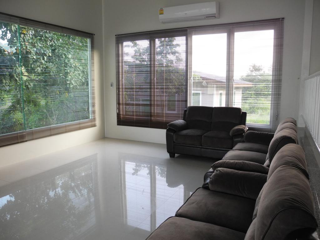Hotel Wind Hills Nakhonratchasima Habitación foto